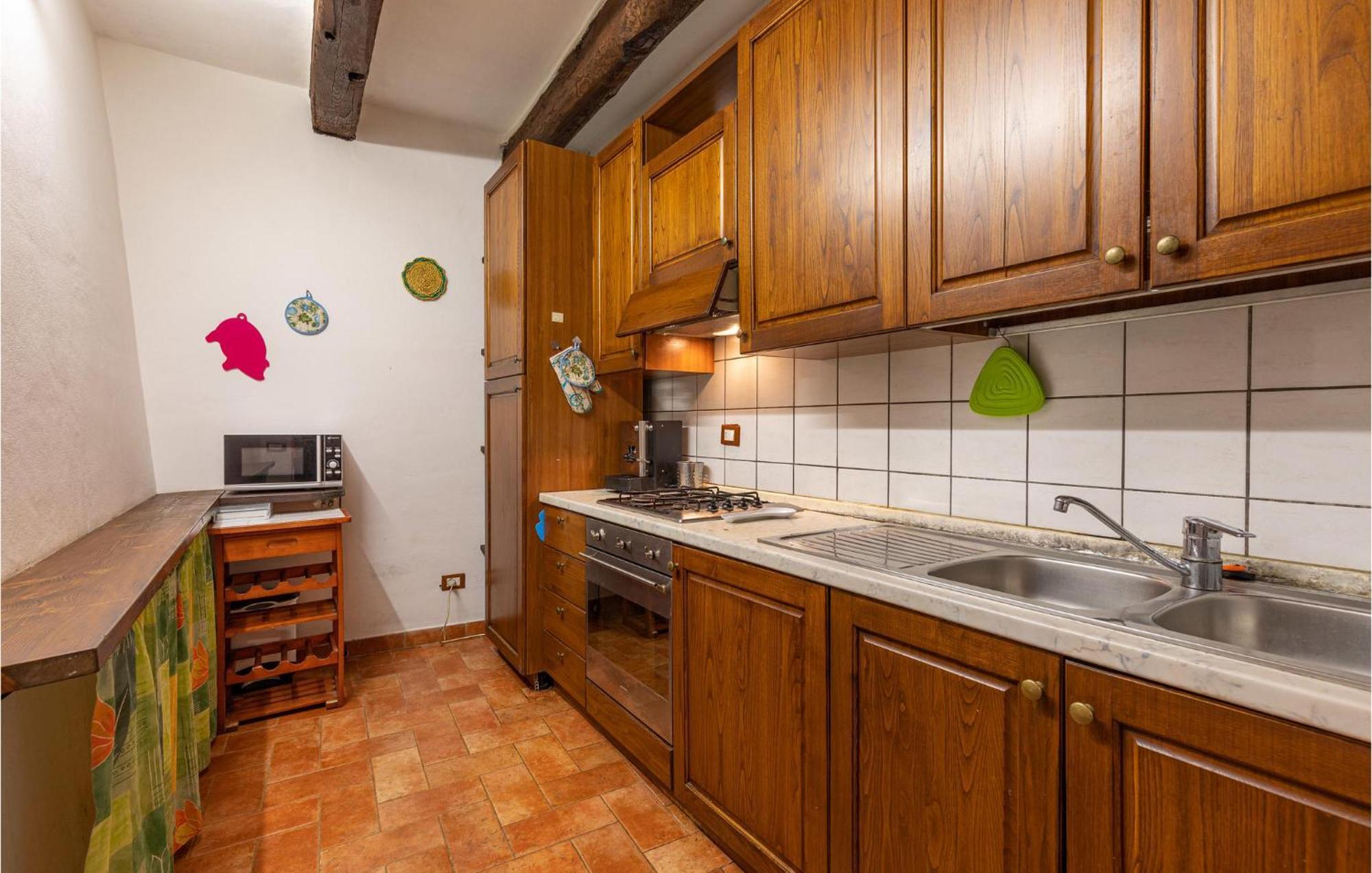 Awesome Home In Marliana With Kitchenette Экстерьер фото
